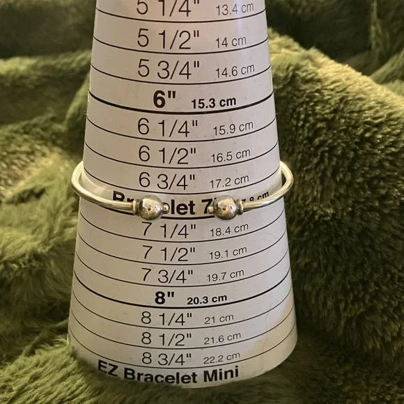 Eden Hand Arts double ball cuff - Picture 3 of 6